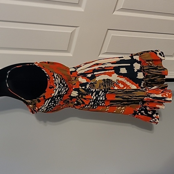 Abstract Print Ruffle Dress - Picture 4 of 7